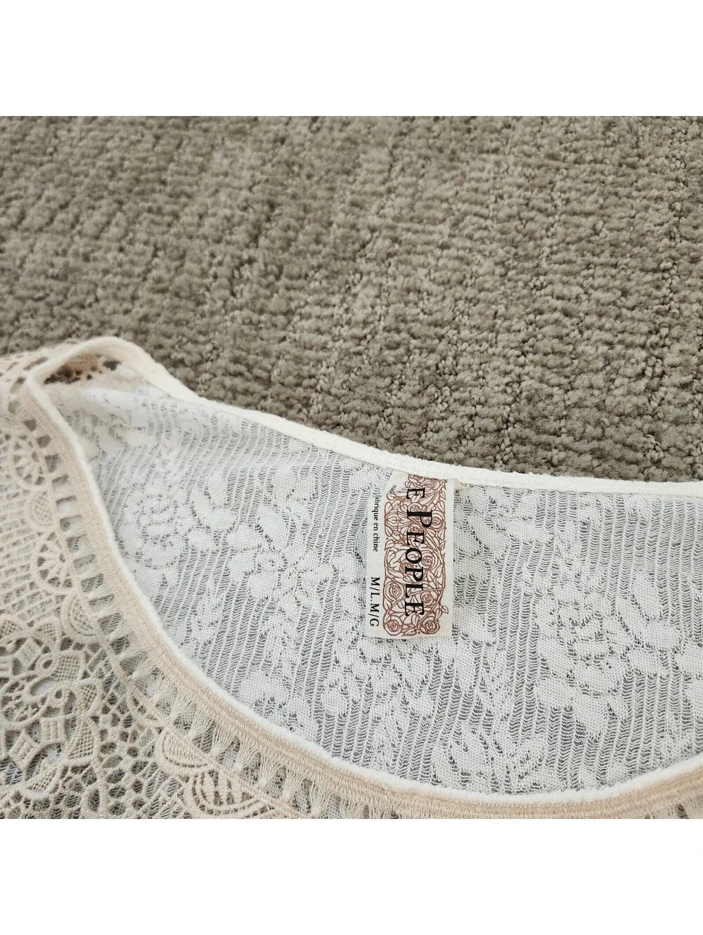 Free People Cream Lace Long Sleeve Crop Top with Beige Lace Detail Size M/L